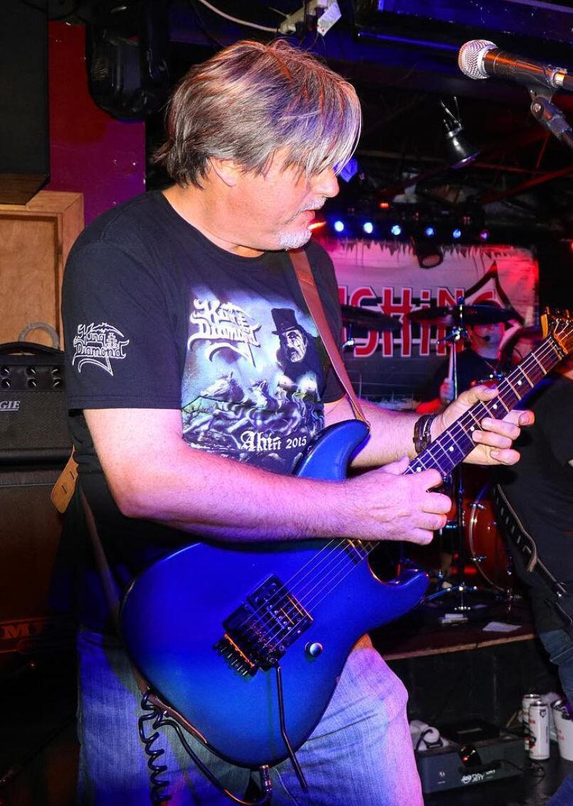 Steve Silverfoxfit Stringshock Steve from Silverfoxfit & Stringshock playing his electric guitar